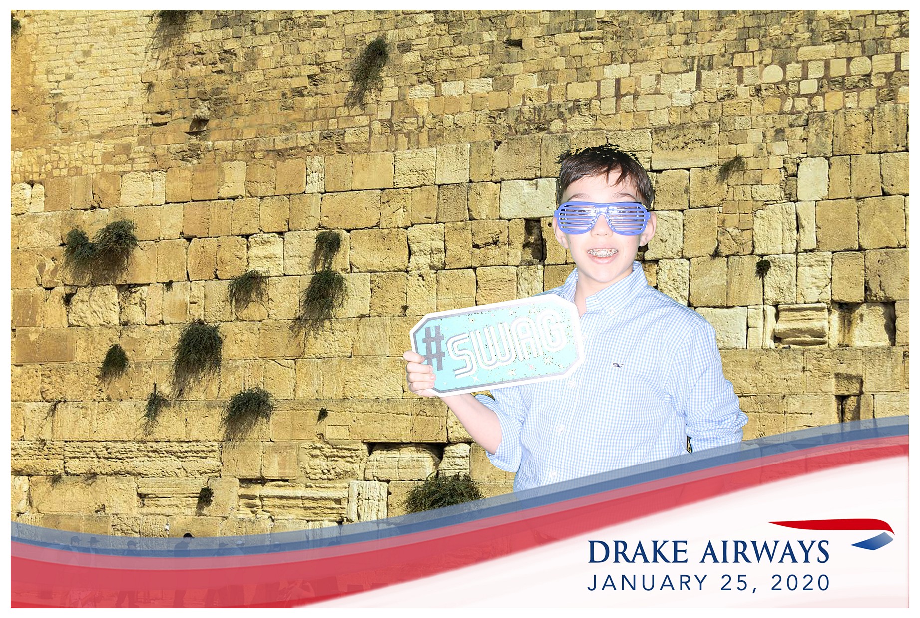 Drake Airways | View more photos from the event at gallery.photoboothcincy.com/u/PhotoBoothCincy/Drake-Airways